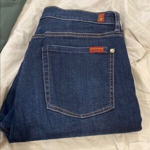 7 For All Mankind EUC skinny leg cropped jeans size 31